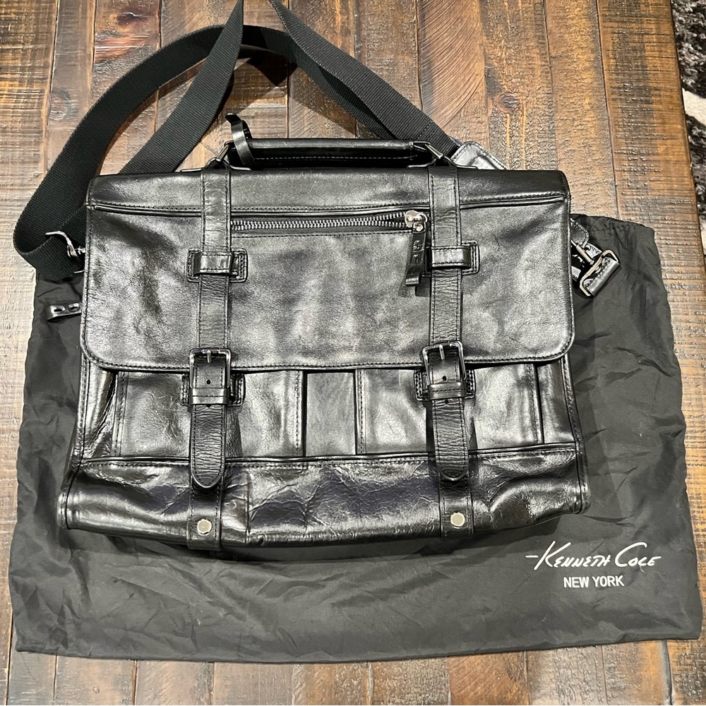 Kenneth Cole Black Leather Men's Bag